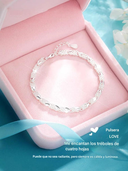 😀👉【¡Compra uno y llévate otro gratis!】💖🍀Me encanta la nueva pulsera de plata 925 con trébol de cuatro hojas para mujer, ¡a la moda!【30% de descuento】-E